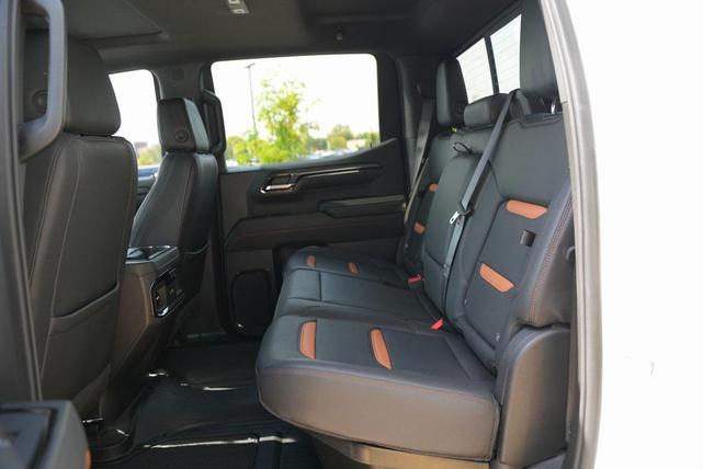 Photo of 2024 Summit White GMC Sierra 1500