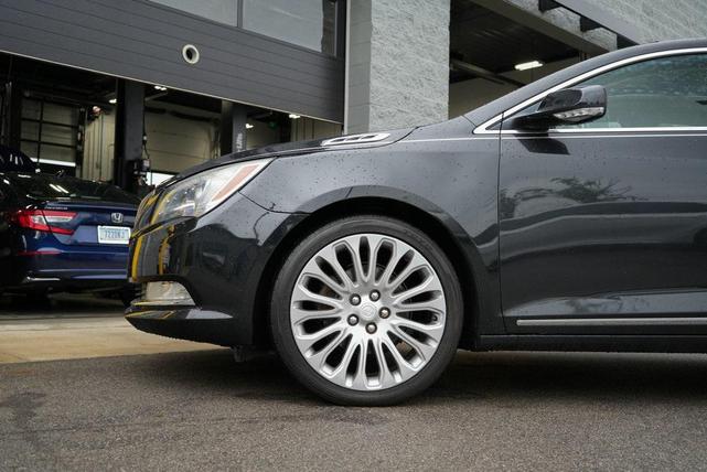 Photo of 2014 Carbon Black Metallic Buick LaCrosse