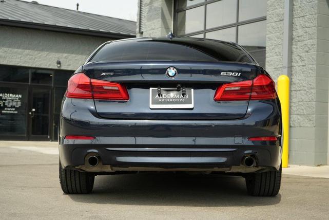 Photo of 2019 Imperial Blue Metallic BMW 530