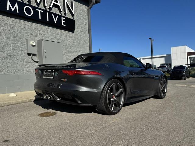 Photo of 2016 Gray Jaguar F-TYPE