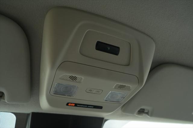 Photo of 2023 Oxford White Ford Transit-250