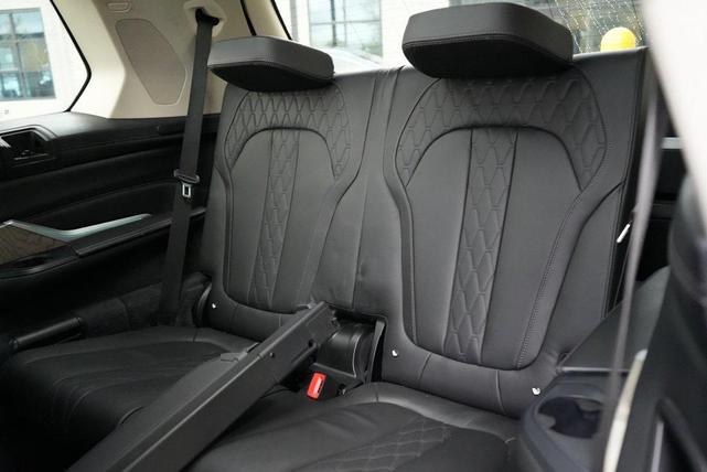 Photo of 2019 Arctic Gray Metallic BMW X7