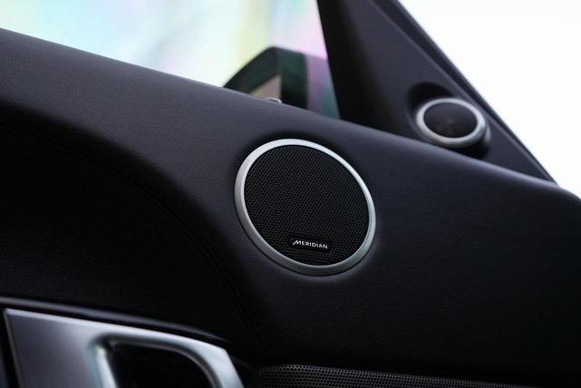 Photo of 2016 Indus Silver Land Rover Range Rover Sport