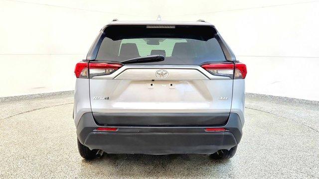 Photo of 2021 Silver Toyota RAV4