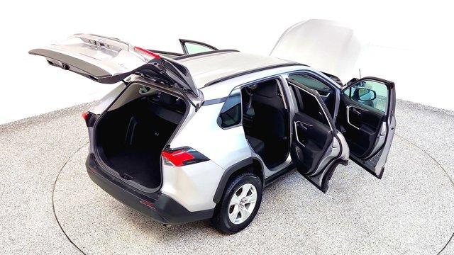 Photo of 2021 Silver Toyota RAV4