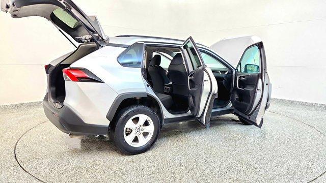 Photo of 2021 Silver Toyota RAV4