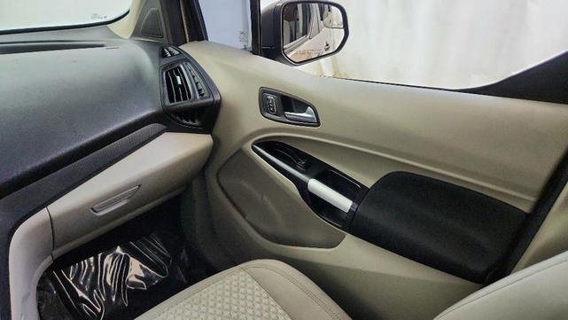 Photo of 2019 Silver Ford Transit Connect