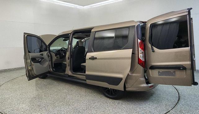 Photo of 2019 Silver Ford Transit Connect