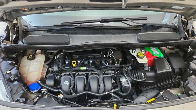 Photo of 2019 Silver Ford Transit Connect