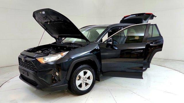 Photo of 2021 Black Toyota RAV4