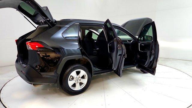 Photo of 2021 Black Toyota RAV4