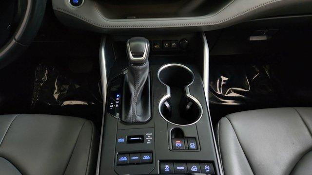 Photo of 2021 Black Toyota Highlander