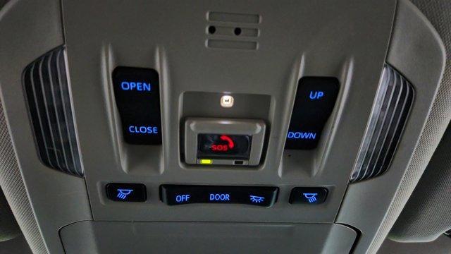 Photo of 2021 Black Toyota Highlander