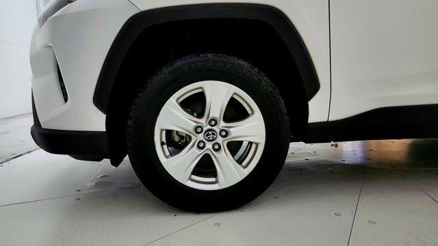 Photo of 2021 White Toyota RAV4
