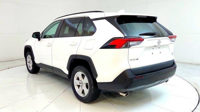 Photo of 2021 White Toyota RAV4
