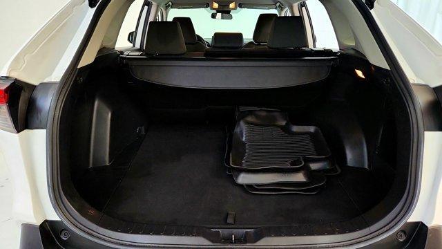 Photo of 2021 White Toyota RAV4