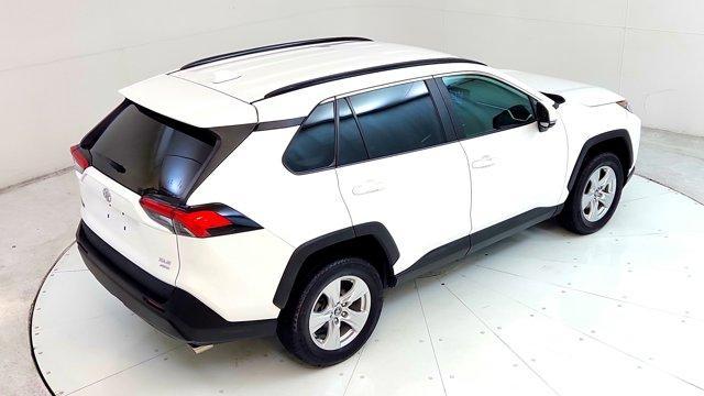 Photo of 2021 White Toyota RAV4