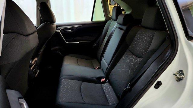 Photo of 2021 White Toyota RAV4