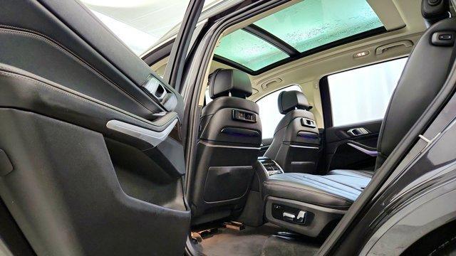 Photo of 2021 Gray BMW X7
