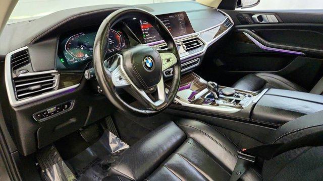 Photo of 2021 Gray BMW X7