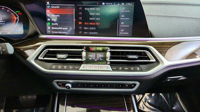 Photo of 2021 Gray BMW X7