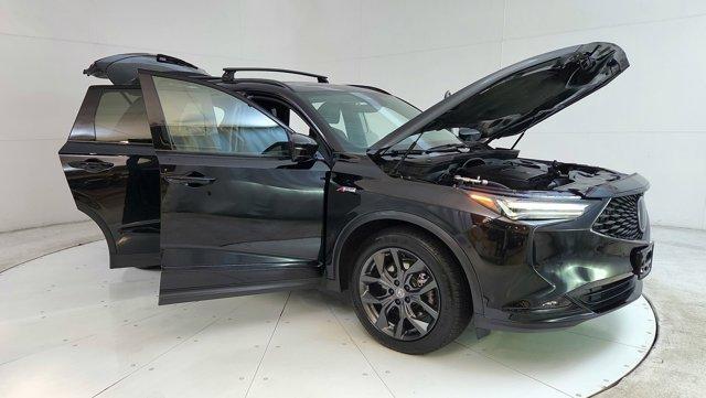 Photo of 2022 Black Acura MDX