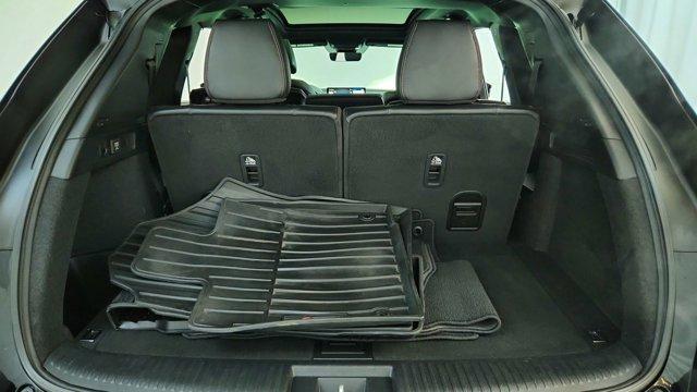 Photo of 2022 Black Acura MDX