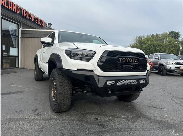 Photo of 2023 White Toyota Tacoma