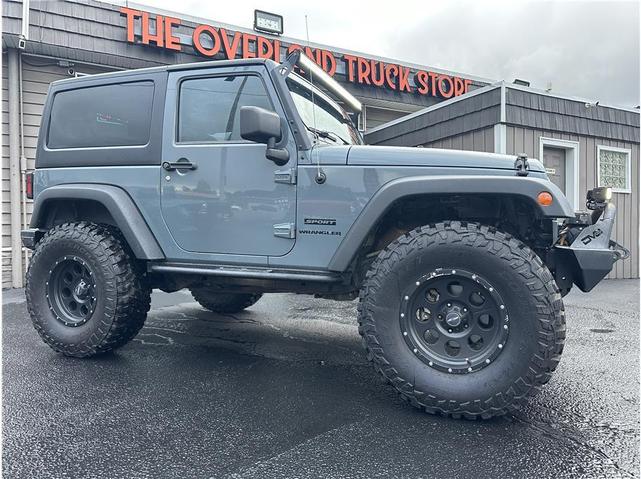 Photo of 2015 Frozen Blue Jeep Wrangler