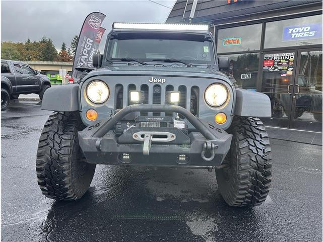 Photo of 2015 Frozen Blue Jeep Wrangler