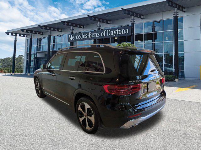 Photo of 2024 Black Mercedes-Benz GLB 250