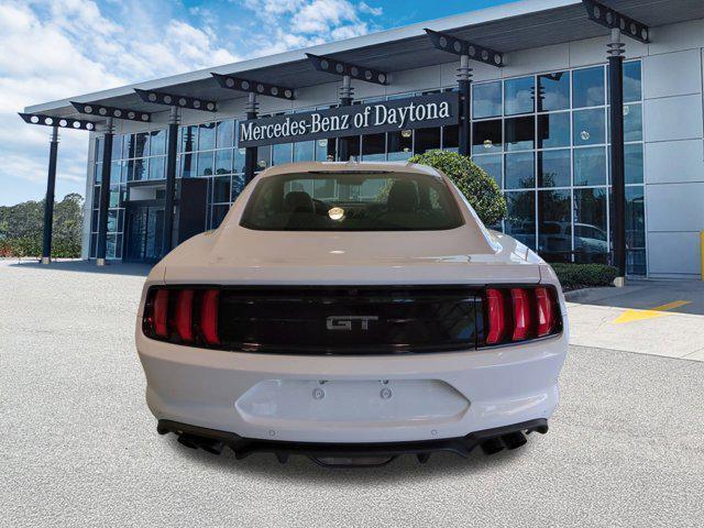 Photo of 2021 OXFORD WHITE Ford Mustang