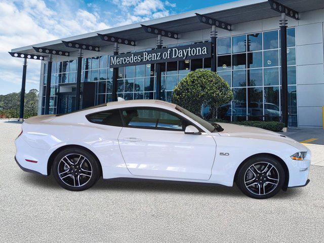 Photo of 2021 OXFORD WHITE Ford Mustang