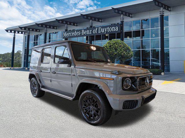 Photo of 2025 MANUFAKTUR Arabian Grey Mercedes-Benz G-Class