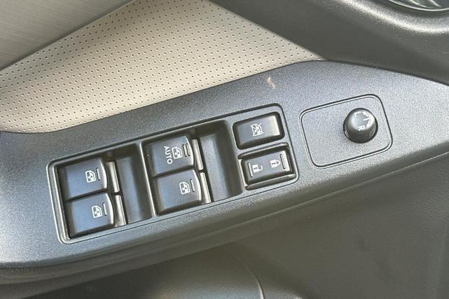 Photo of 2014 Dark Gray Metallic Subaru Forester