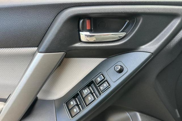 Photo of 2014 Dark Gray Metallic Subaru Forester
