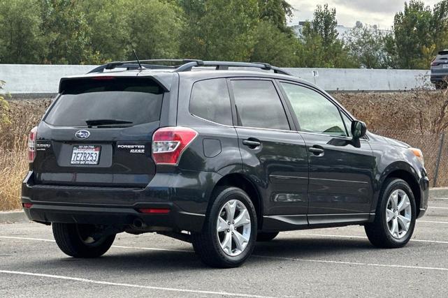 Photo of 2014 Dark Gray Metallic Subaru Forester