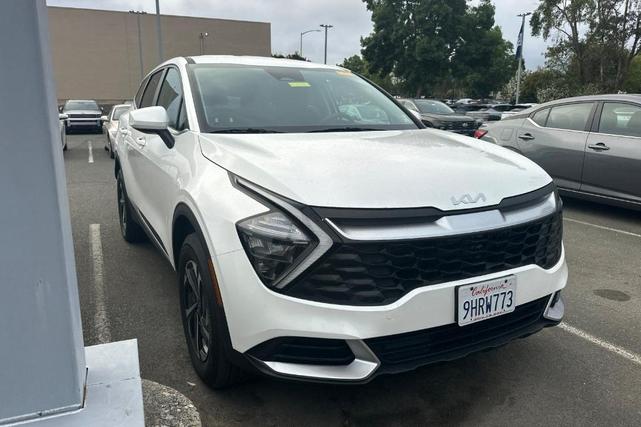 Photo of 2023 Snow White Pearl Kia Sportage Hybrid