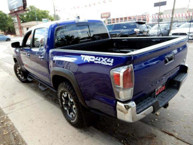 Photo of 2022 Blue Toyota Tacoma