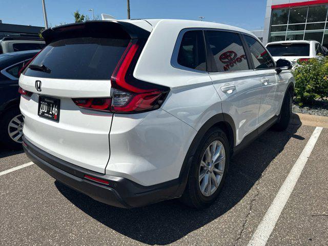 Photo of 2024 Platinum White Pearl Honda CR-V