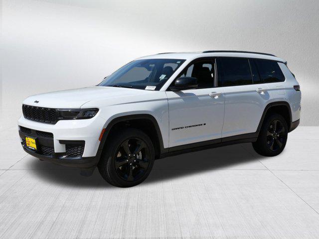 Photo of 2023 Bright White Clearcoat Jeep Grand Cherokee L