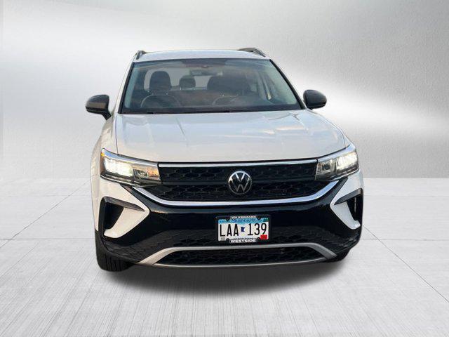Photo of 2023 Pure White Volkswagen Taos