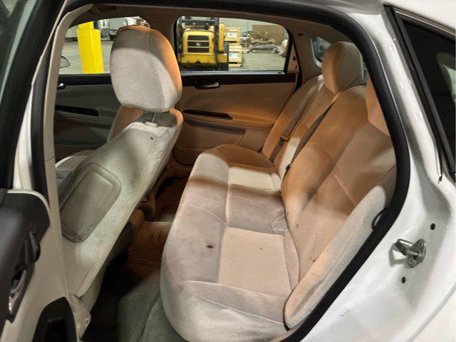Photo of 2014 Summit White Chevrolet Impala Limited