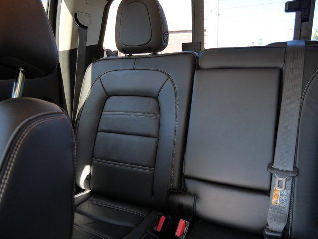 Photo of 2021 Onyx Black GMC Canyon