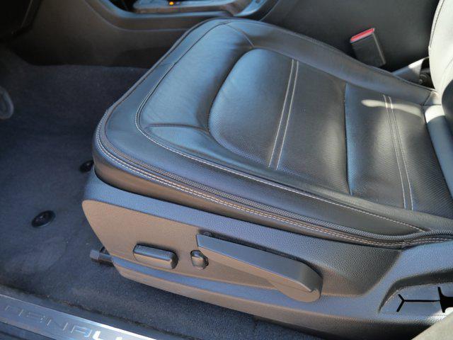 Photo of 2021 Onyx Black GMC Canyon