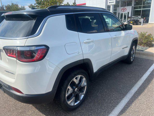 Photo of 2018 White Clearcoat Jeep Compass