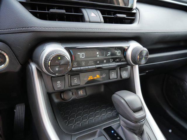 Photo of 2024 Ice Cap Toyota RAV4