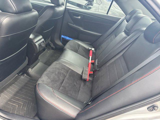 Photo of 2016 Celestial Silver Metallic Toyota Camry