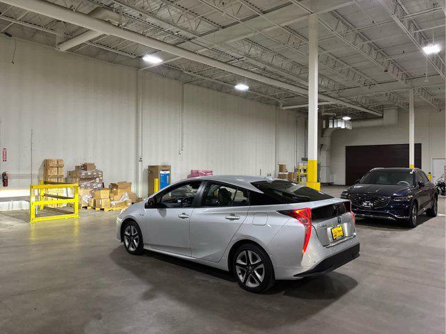Photo of 2018 Classic Silver Metallic Toyota Prius