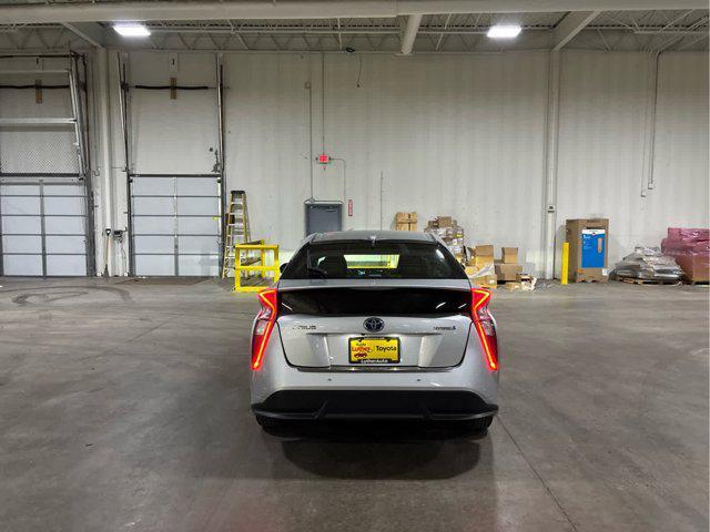 Photo of 2018 Classic Silver Metallic Toyota Prius